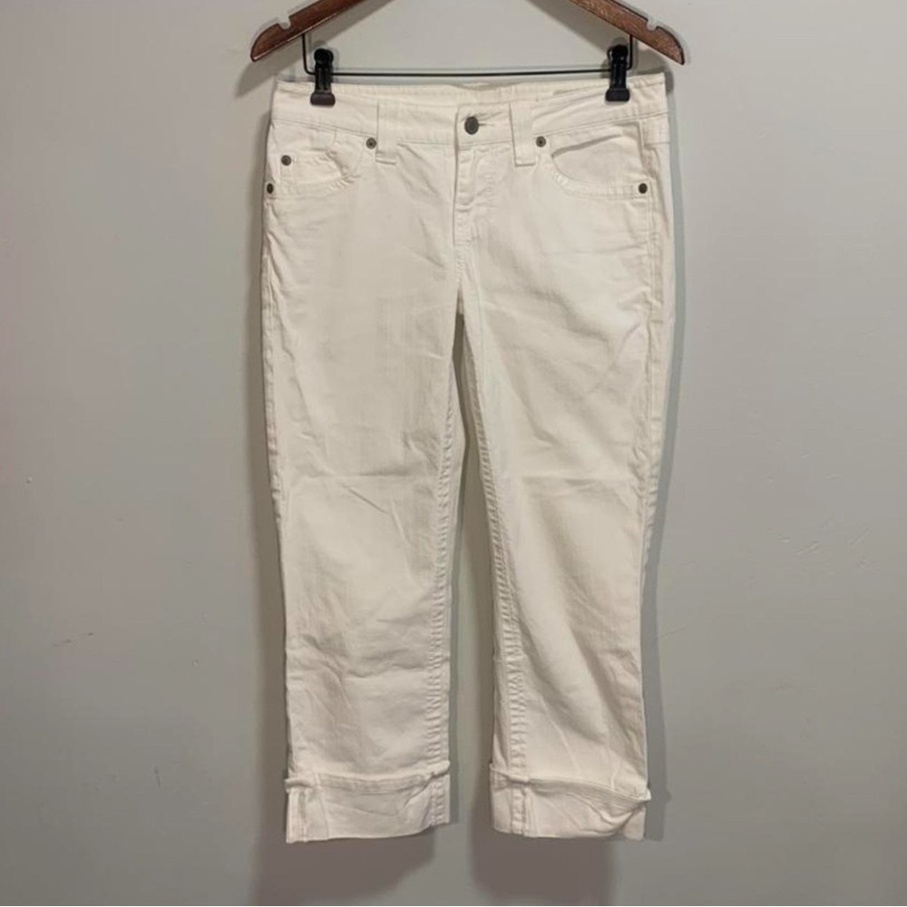 Seven7 Premium Denim Cropped Capri